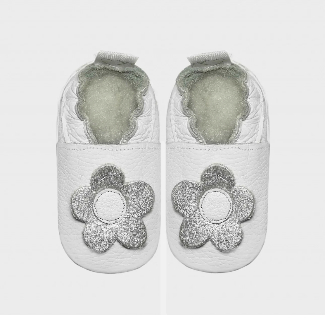 Daisy | White & Silver