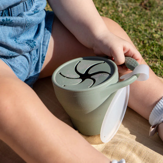 Stroll + Snack Cup | Sage Green