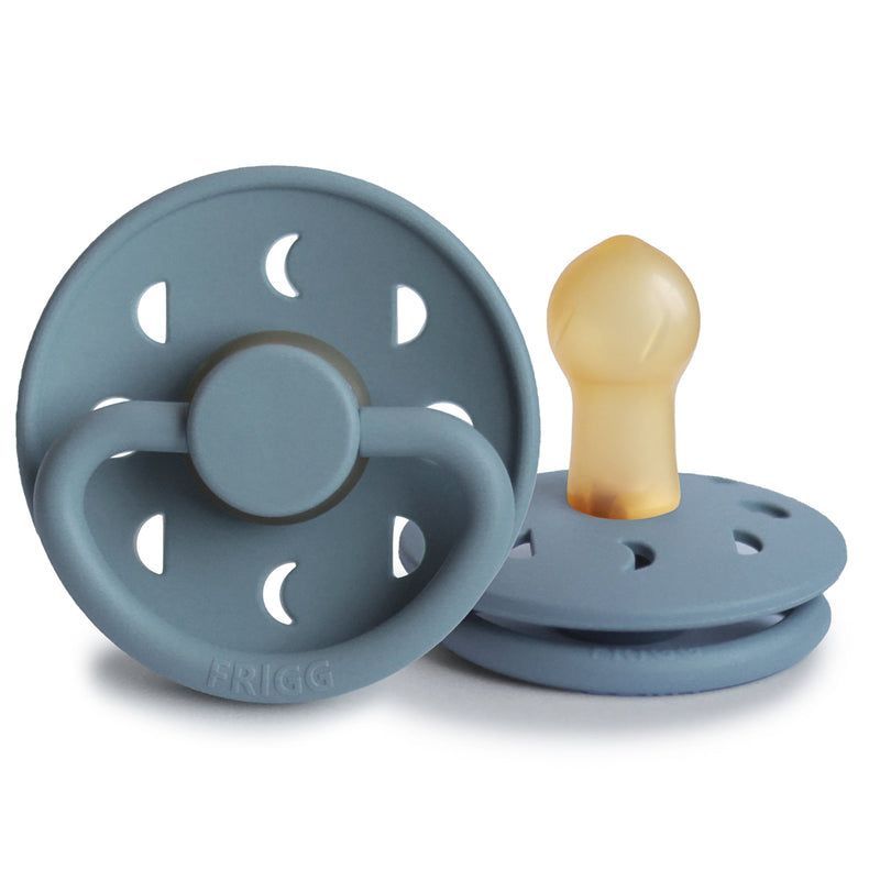 FRIGG Moon - Round Latex Pacifier - Stone Blue