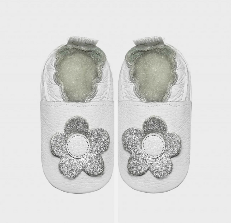 Daisy | White & Silver